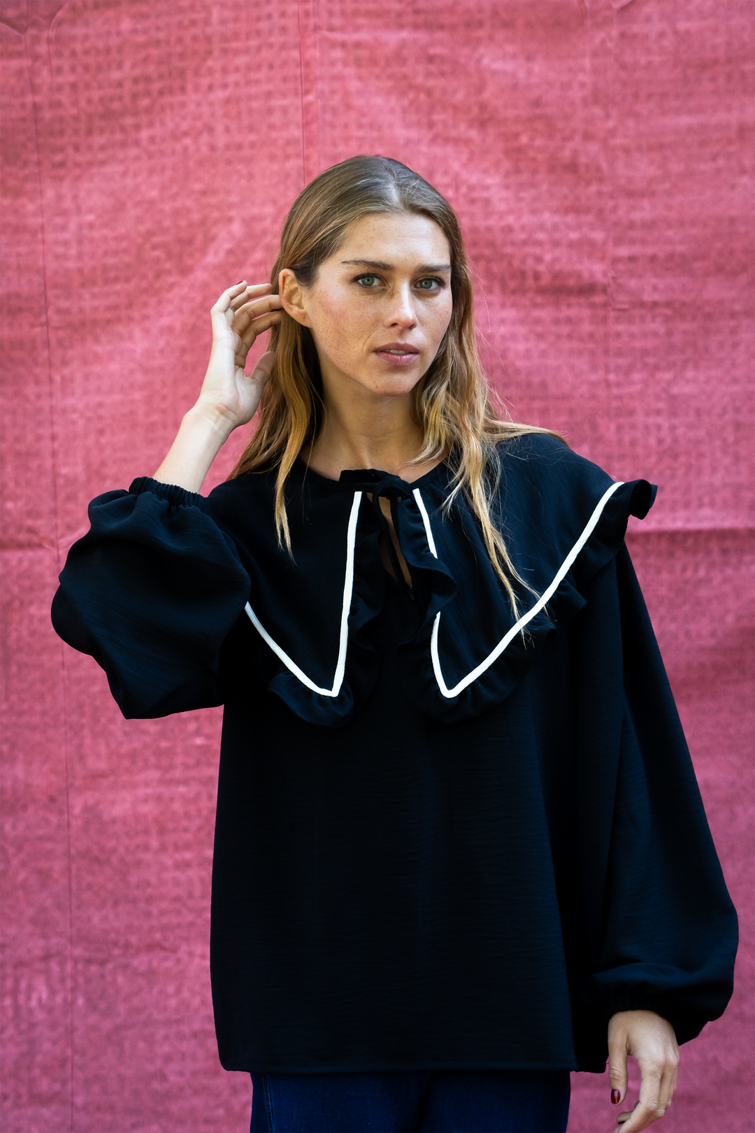 Blusa Reina Sofía BLACK