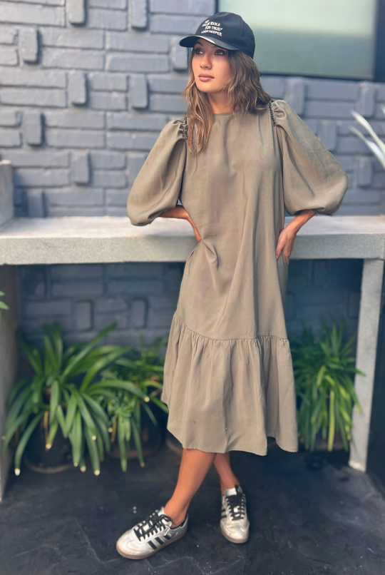 PRE VENTA VESTIDO PRAGA OLIVE GREEN