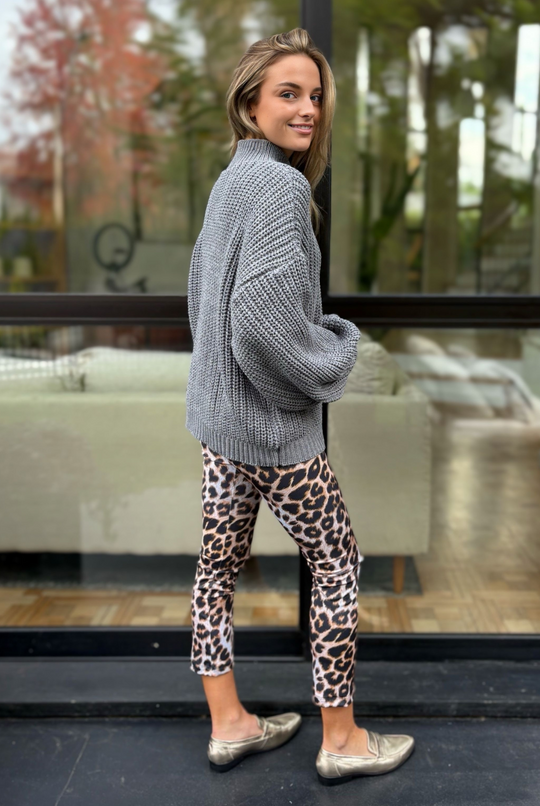 Sweater Blanca Sofía Grey