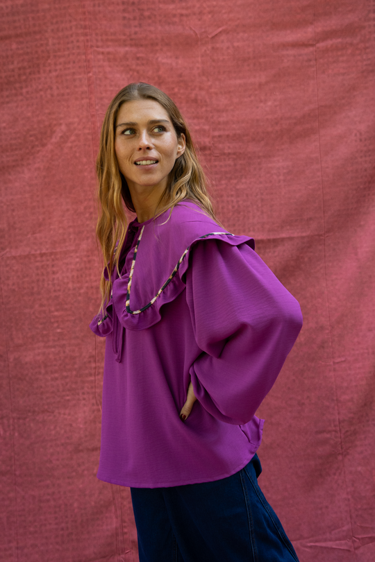 Blusa Reina Sofía MAGENTA
