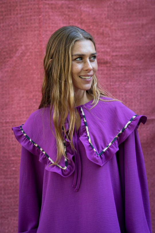Blusa Reina Sofía MAGENTA