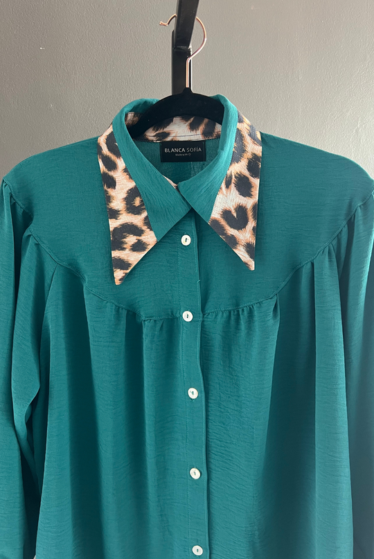 Blusa Sándalo Petróleo