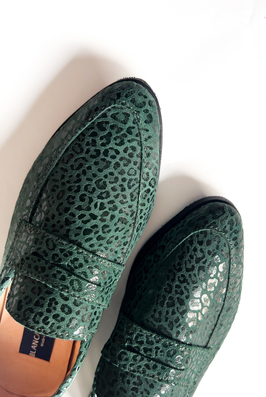 Mocasín Maia Leopard Green / Cuero