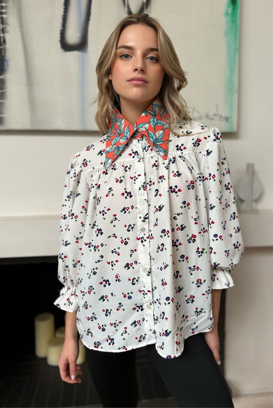 Blusa Rafaela White Flowers