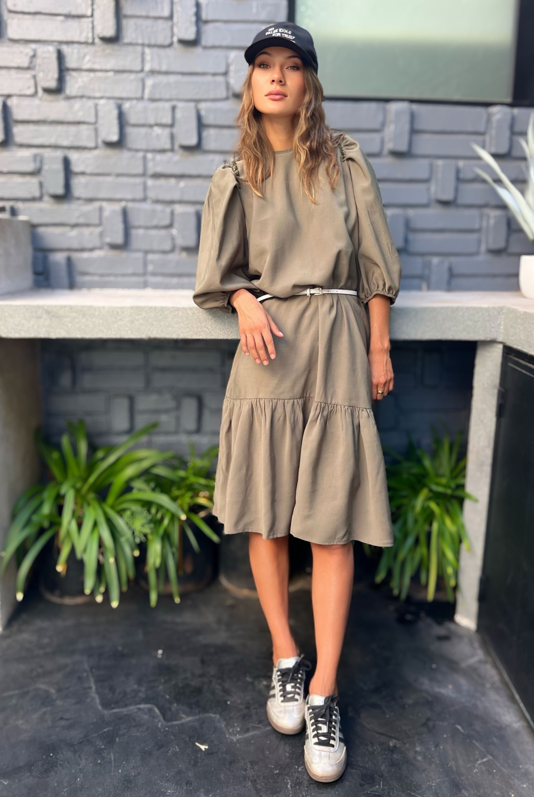 PRE VENTA VESTIDO PRAGA OLIVE GREEN