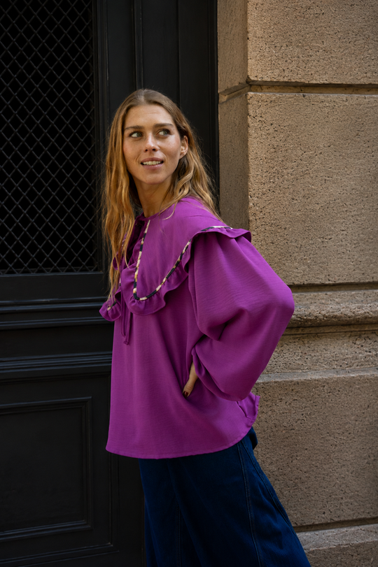 Blusa Reina Sofía MAGENTA