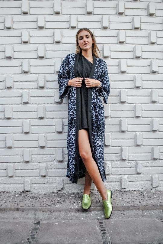 Kimono Chaira Gray Leopard